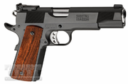 Les Baer 1911 SHOOTING USA.