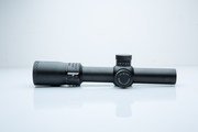 SIGNPOST 1-8X24 SFP & FFP / MOA Reticle / 30mm Mono-tube