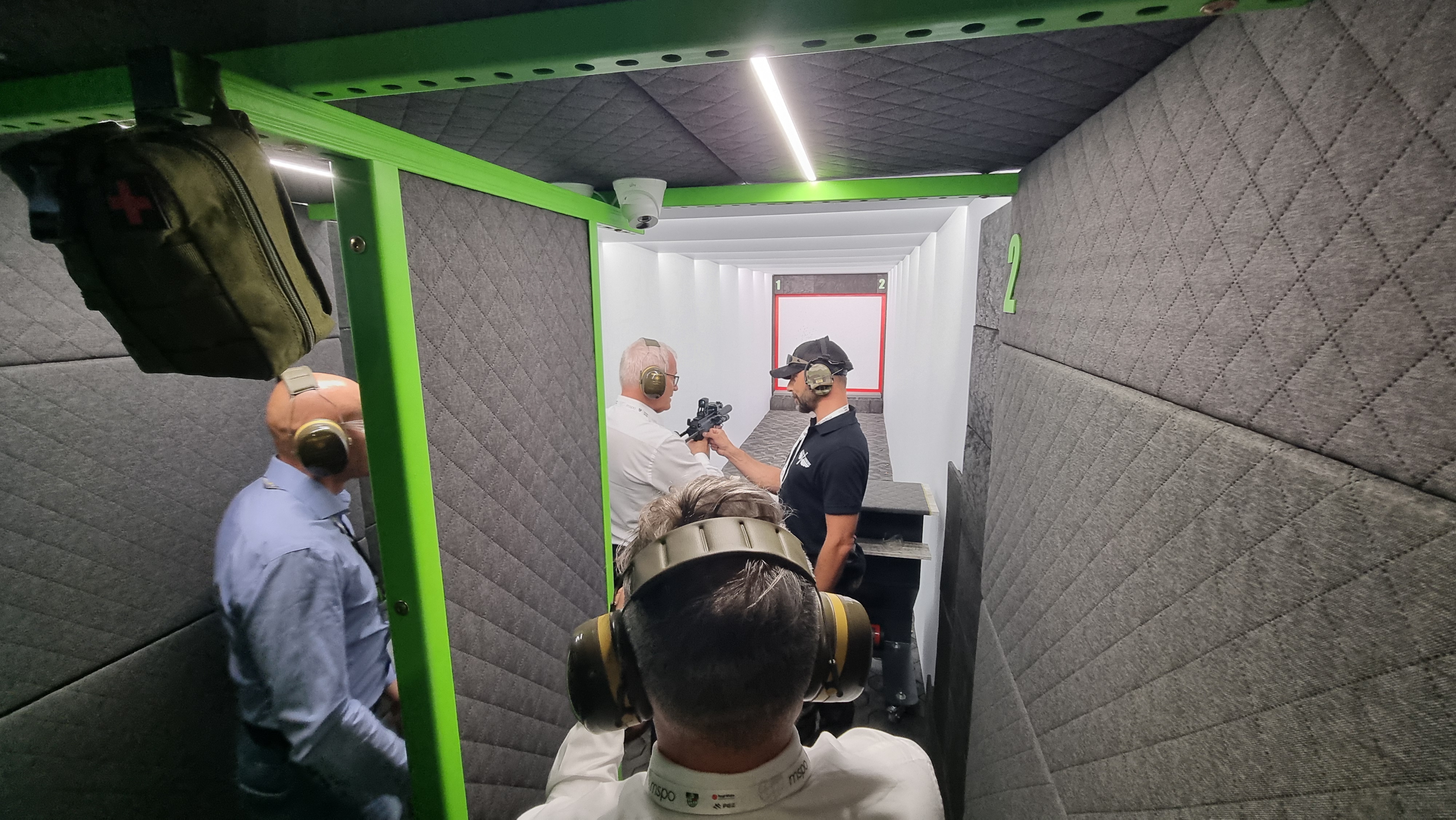 Mobile shooting range systems