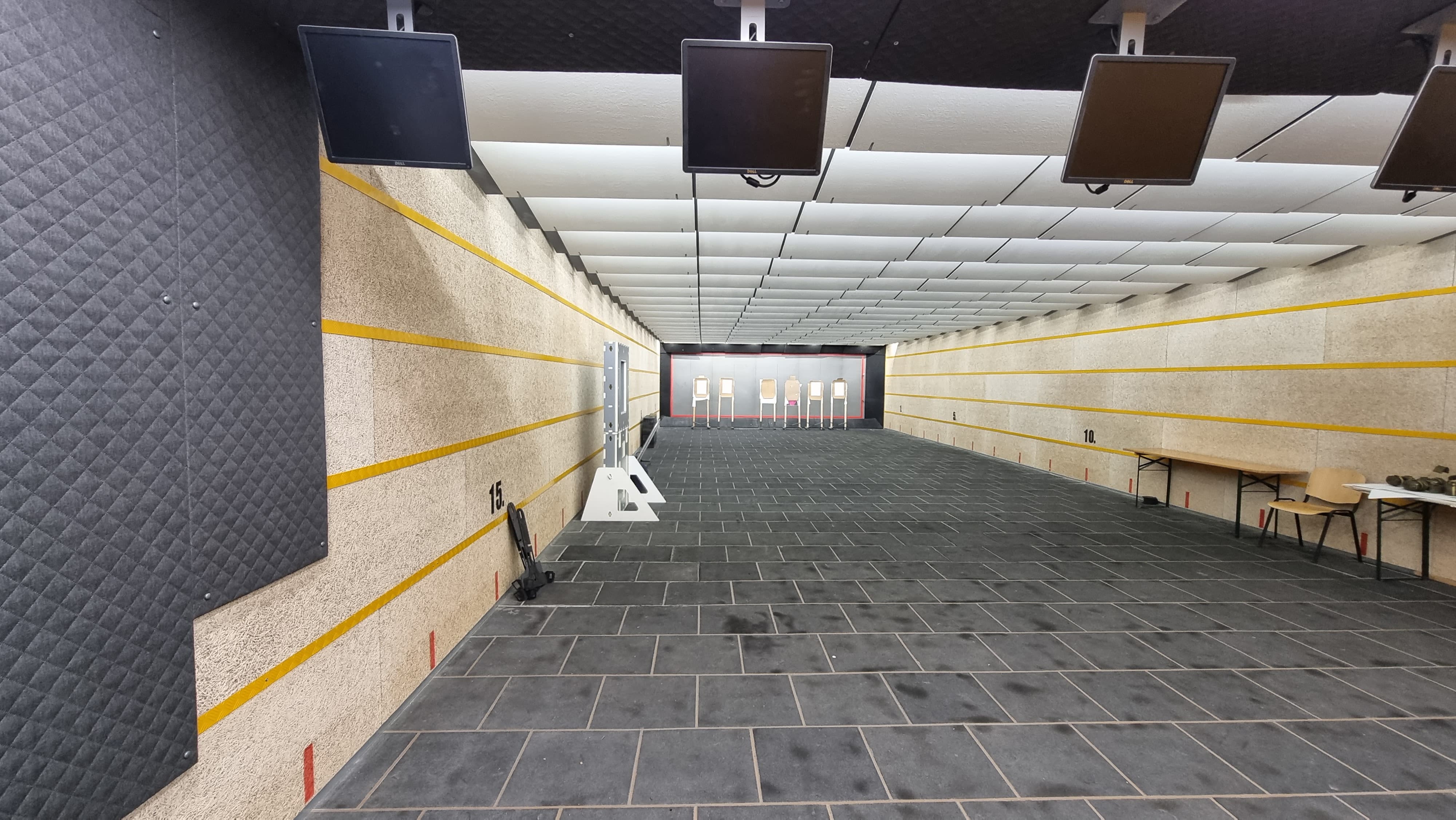 Mobile shooting range systems